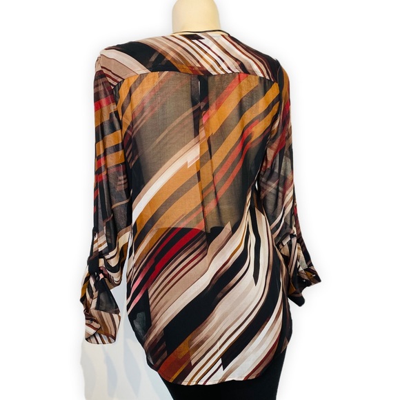 Women's Sheer Loose Fit Blouse long sleeve by Le Château• Size Medium - Picture 4 of 6